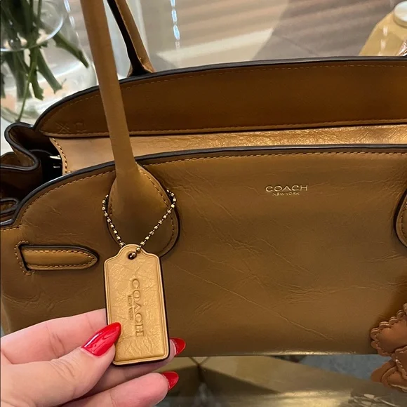 Coach Brown Leather Shoulder Bag - Picture 2 of 8